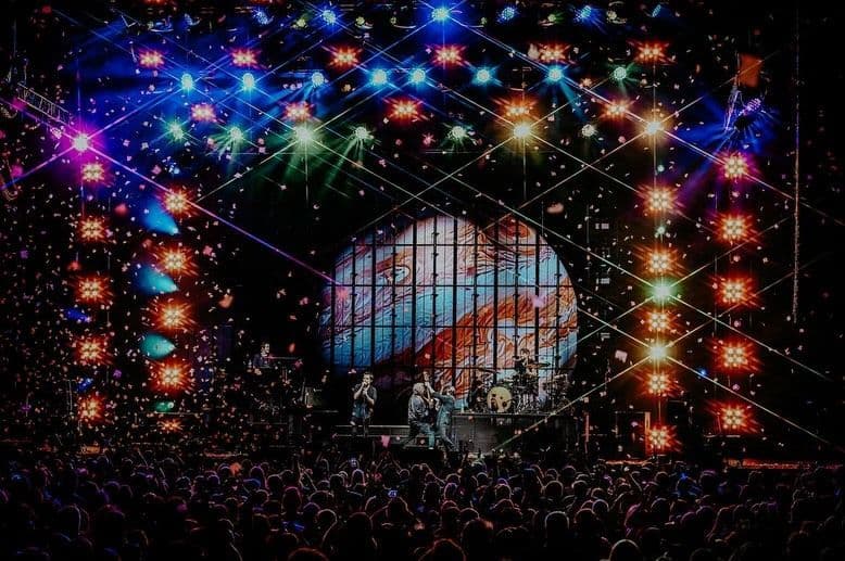 Train: "Drops of Jupiter: 25 Years in the Atmosphere Tour"